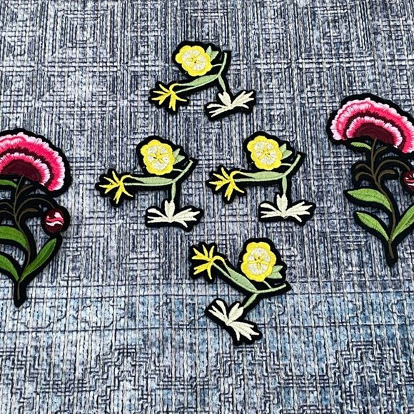 6 Iron On Patches Red and Yellow Flowers Patches for Craft Cloth Embroidery - Picture 2 of 9